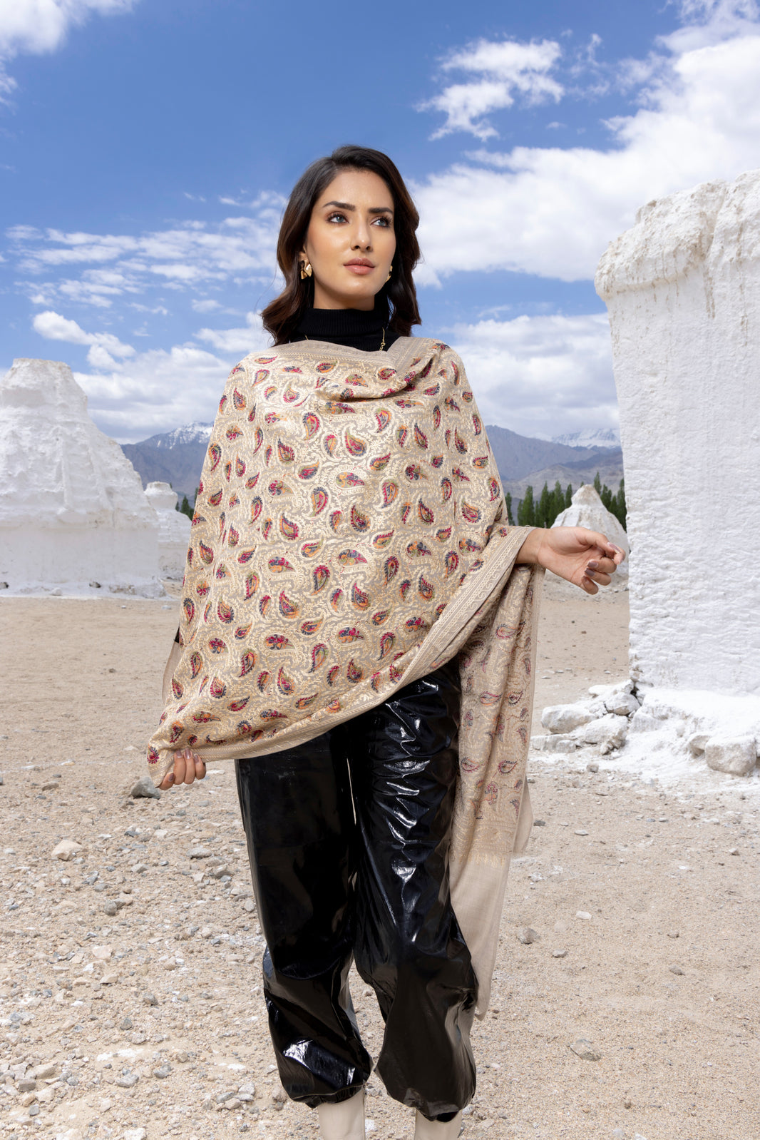 Traditional Aari Embroidered Woollen Stole for Women- Timeless White